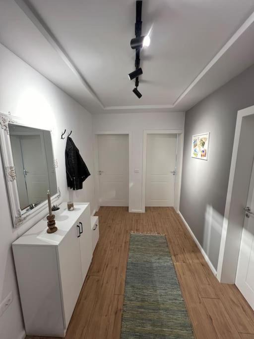 Modern Apt Near City Centre Shkodër Exteriér fotografie